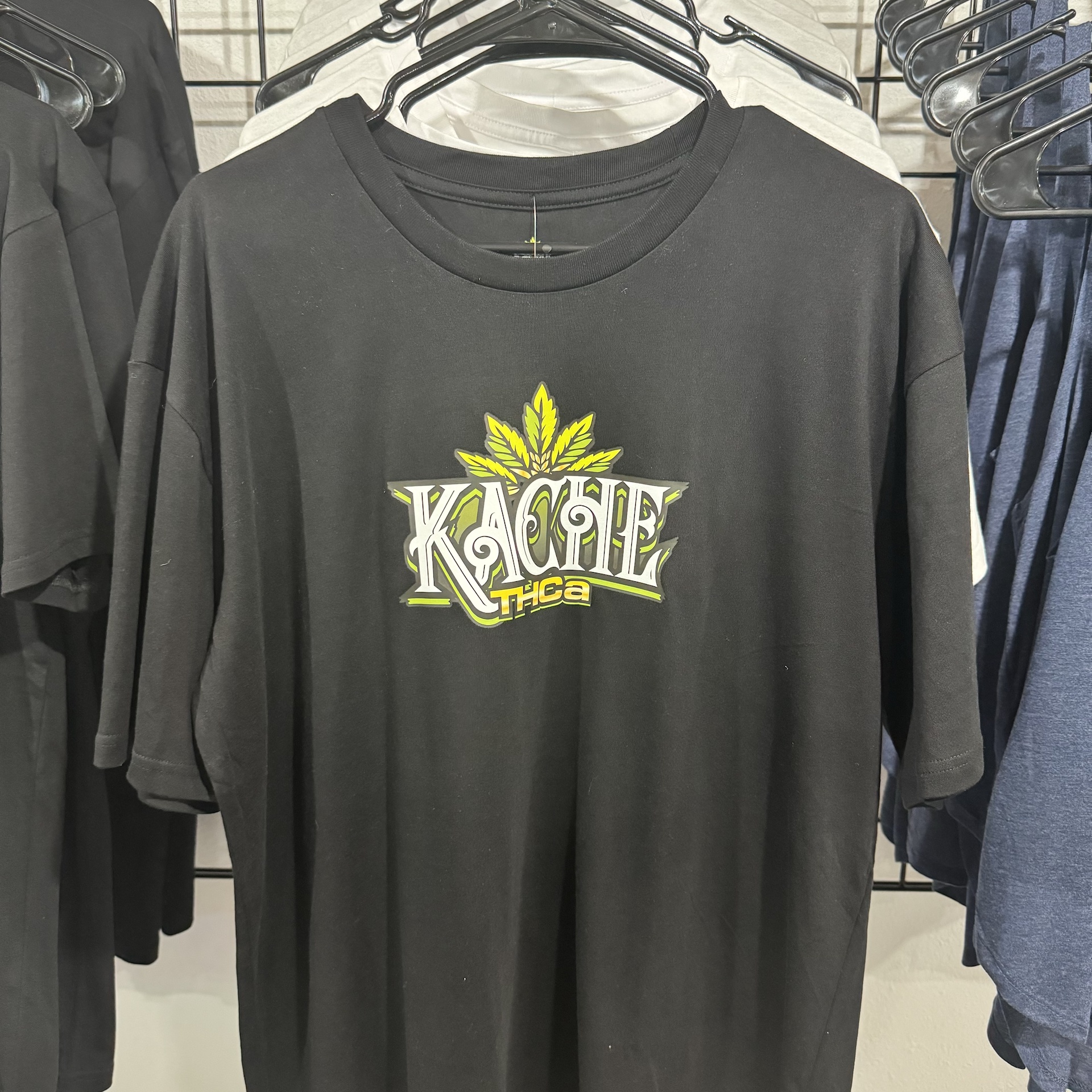 Kache Staple | T-Shirt / 3XL / Black